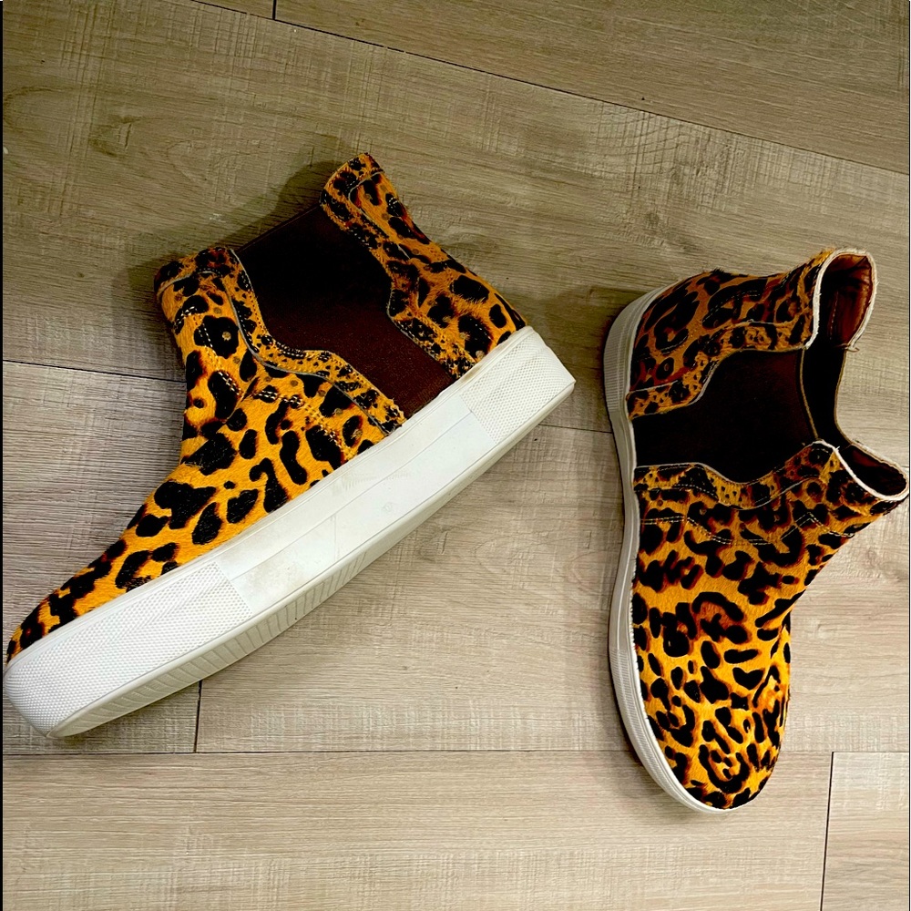 HIGH TOP CHEETAH SHOES⭐️